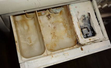 Récipient à poudre sale