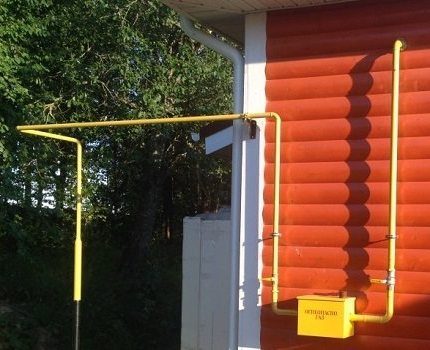 La conception doit être confiée à un designer expérimenté. Alimentation en gaz d'une maison privée