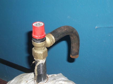 Válvula com transferência de calor para a atmosfera Tempo de resposta versus pressão