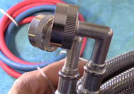 Remplacement de la valve du tuyau d'arrivée