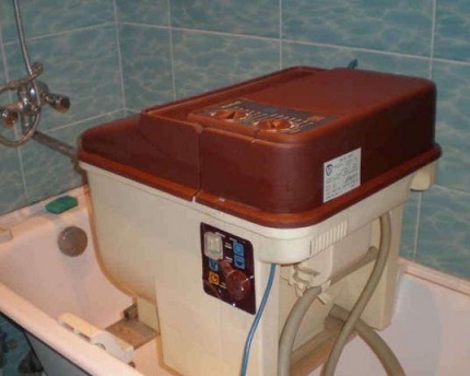 Le bébé est pratique pour une utilisation dans un appartement loué Préparer une place pour une laveuse