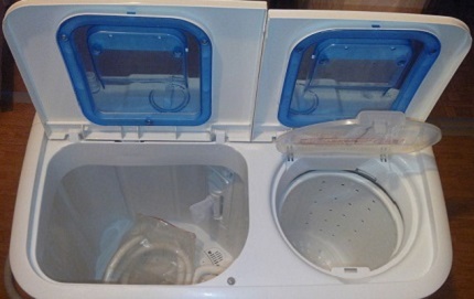 La centrifugeuse peut être située à côté du récipient de lavage principal Machine semi-automatique