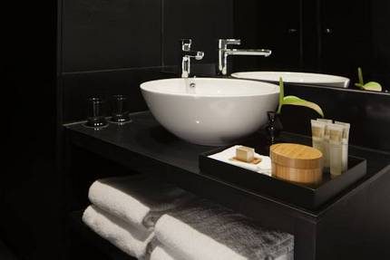 Waschtisch mit Waschbecken Badezimmerschränke