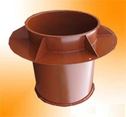 Détail pour organiser le passage d'un tuyau rond à travers le toit Jonction ronde