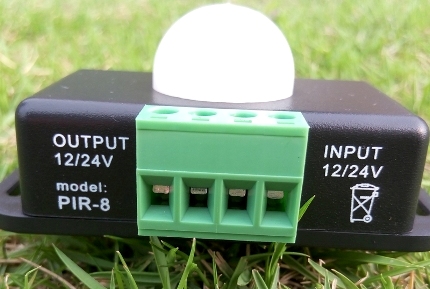 Connexion de l'alimentation au capteur Connexion de l'alimentation au capteur