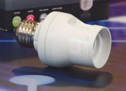 Prise de base avec connexion à distance Prise de base avec connexion à distance