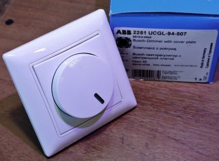 Gradateur simple pour lampes à incandescence