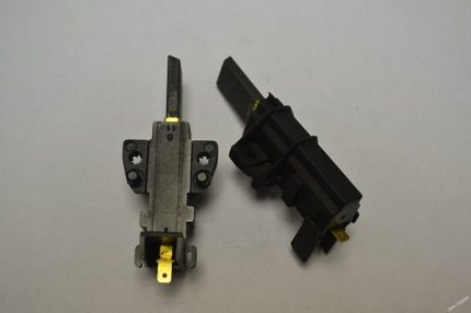 Brosses collectrices pour laveuses