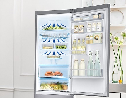 Before starting use, read the instructions Refrigerator operation