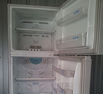 Emplacement du congélateur supérieur Emplacement du congélateur supérieur