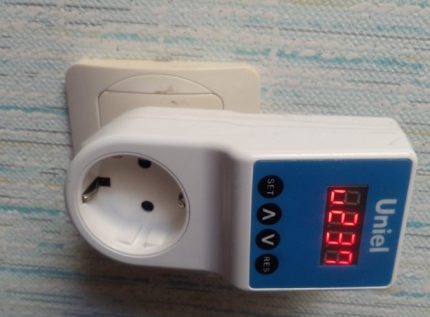 Redresseur de tension de réfrigérateur