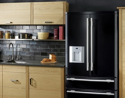 L'équipement frigorifique du Indesit Différences dans la gamme de réfrigérateurs Indesit