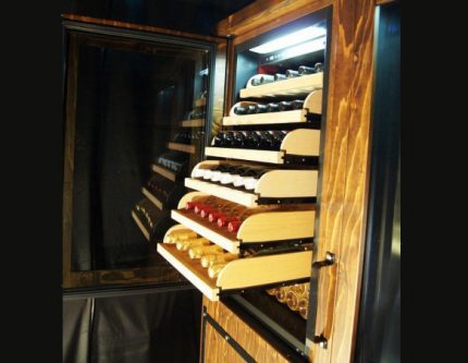 Shelves made of wood