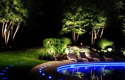 Les lampes pour la conception des piscines et des zones de loisirs devraient être de faible puissance Rétroéclairage pour les zones humides