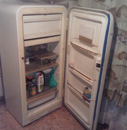 Obsolete brand of the Minsk factory production refrigerator One of the first modifications of Minsk brand refrigerators