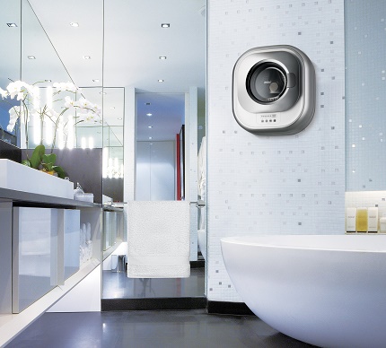 Mini machine à laver murale Placer un modèle monté dans la salle de bain