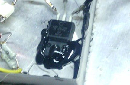 Le triac atterrissant sur la base Le triac atterrissant sur la base