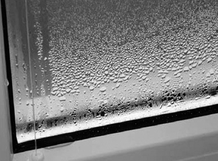 Condensation sur les parois du réfrigérateur Condensation à l'intérieur du réfrigérateur