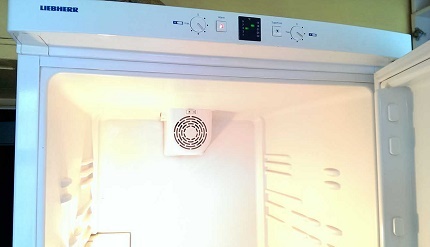 Démontage d'un ventilateur cassé