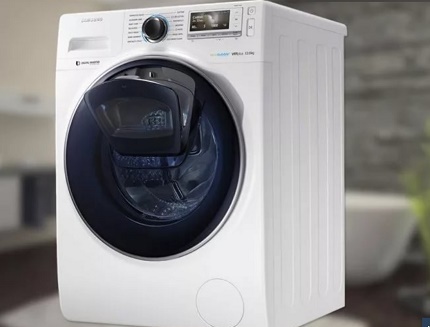 Samsung modèle avant pleine grandeur