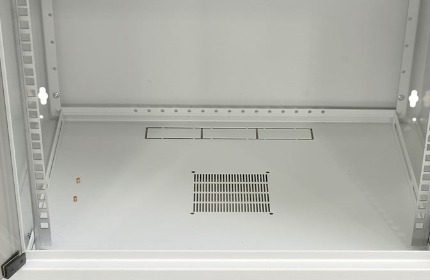 Les dispositifs d'humidité non protégés sont stockés dans une boîte spéciale Boîte de protection d'instruments