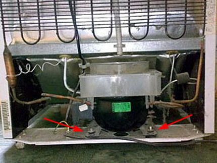 Aspect du compresseur compresseur Stinol Compresseur réfrigérateur Stinol