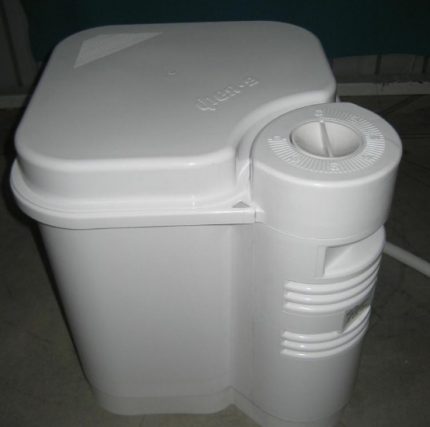 La mini version de la machine à laver élimine efficacement la saleté du linge Machine à laver Fairy SM-2