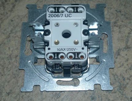 Inversionsschaltergerät