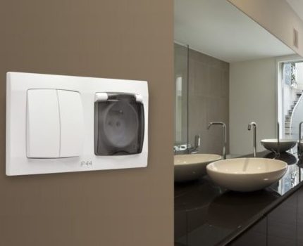 Soket ve anahtar tek bir çerçevede Su geçirmez çıkış