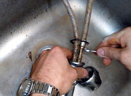 Plaque sur l'ancien eye-liner pour le mélangeur