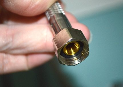 Eyeliner flexible pour grue