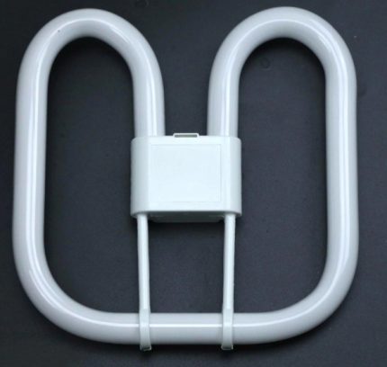 La forme originale de l'ampoule dans General Electric Lampe papillon compacte