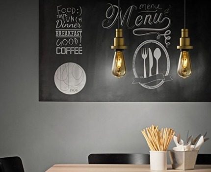 Lampi zur Verbesserung der dekorativen Eigenschaften von Innenräumen