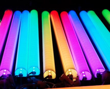 Lâmpadas Ecola coloridas