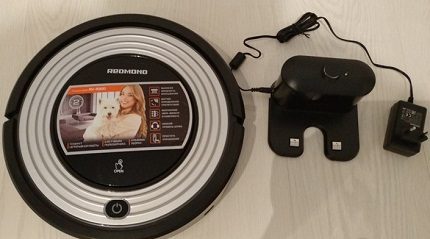 Appearance of model RV R300 Redmond RV R300 Robot