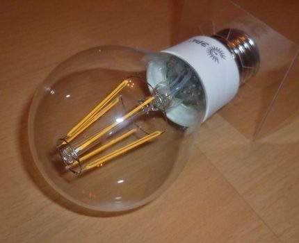 Un nouveau type d'agencement LED dans la lampe à incandescence Ère de lampe LED