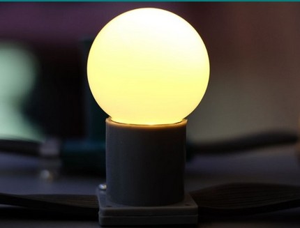 Frosted bulb in LED lamp