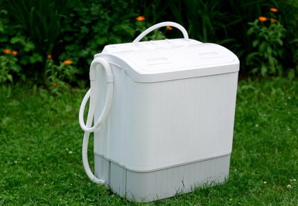 La machine apportée au pays La machine apportée au pays