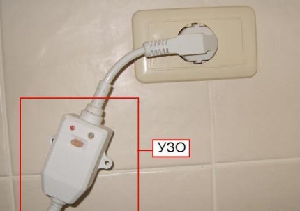 Unité RCD compacte sur le cordon Unité RCD compacte sur le cordon