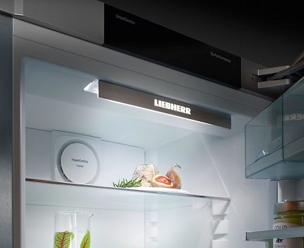 Une sorte de lampe dans le réfrigérateur Liebher Bloc LED