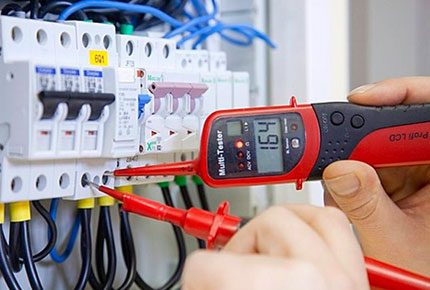 Nach Abschluss der Installation wird eine Überprüfung durchgeführt Überprüfung der RCD-Installation