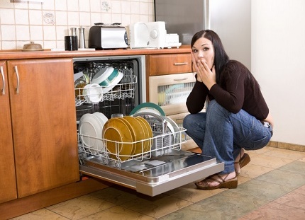 Signes de saleté dans le réservoir du lave-vaisselle Lavage et désinfection PMM