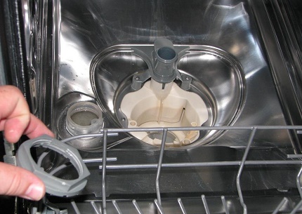 Utilisation de PMM Care Cleanser Nettoyage avec Pirkka Astianpesukoneen puhdistustabletti