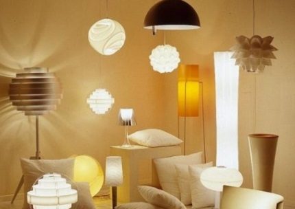 Luminaires et lampes assortis