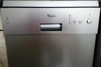 Panneau de commande du lave-vaisselle avec boutons Commande partiellement mécanique