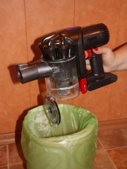 Poubelle transparente