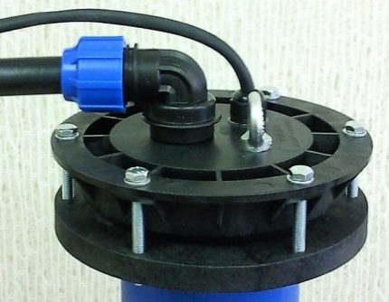 Mounted head Wellhead