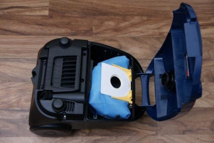 Location of the dust bag Dust collector model SC4140