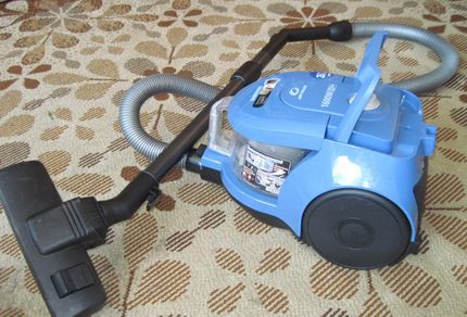 Appearance of the Samsung SC4326 model Vacuum cleaner operating equipment