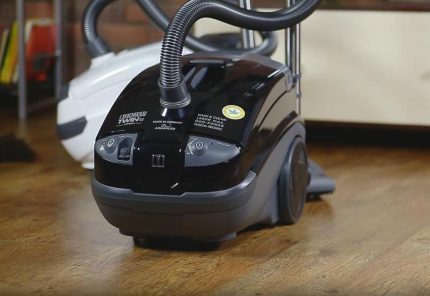 Twin TT model in the interior